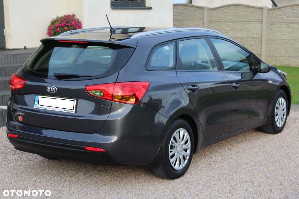 Kia Ceed 1.6 GDI Business Line - 6