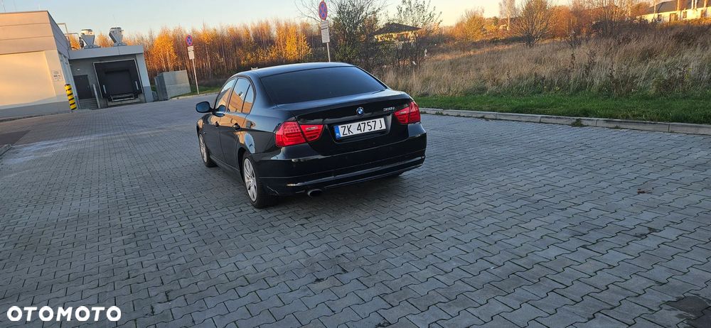 BMW Seria 3 318i - 3