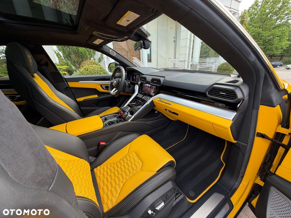 Lamborghini Urus Standard - 16