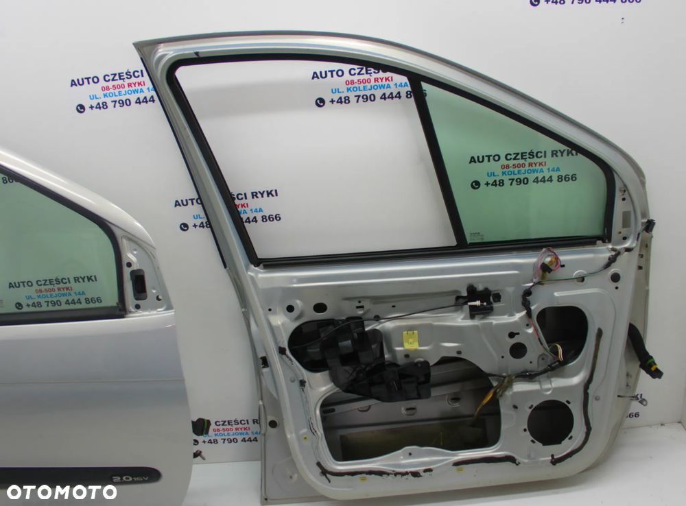 Renault Scenic Drzwi prawe lewe przód - 5