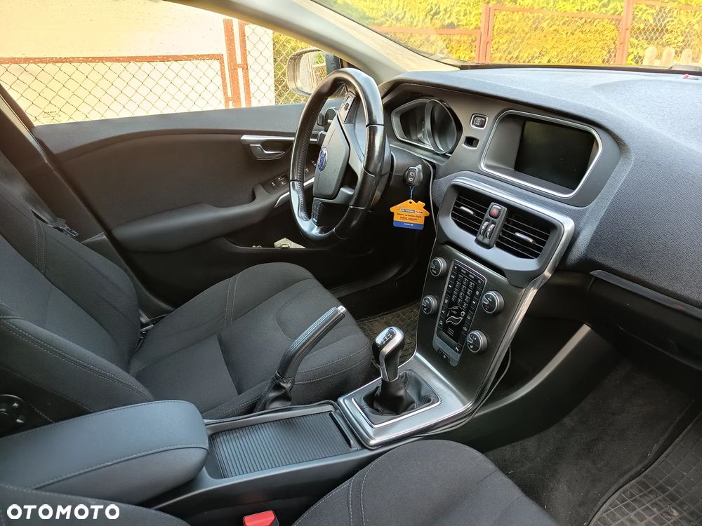 Volvo V40 - 9