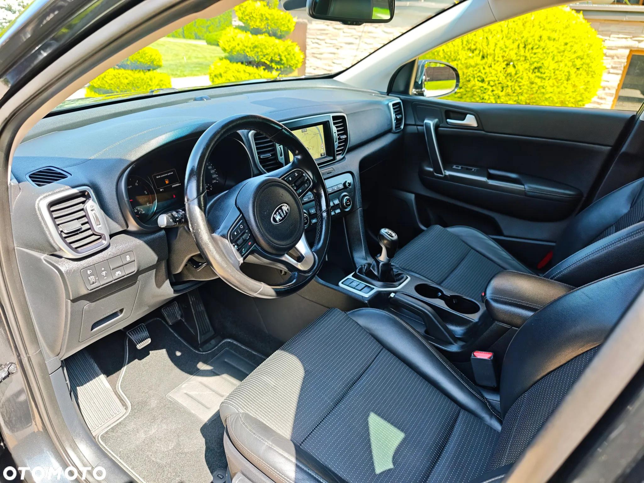 Kia Sportage 1.7 CRDI 2WD Attract - 20