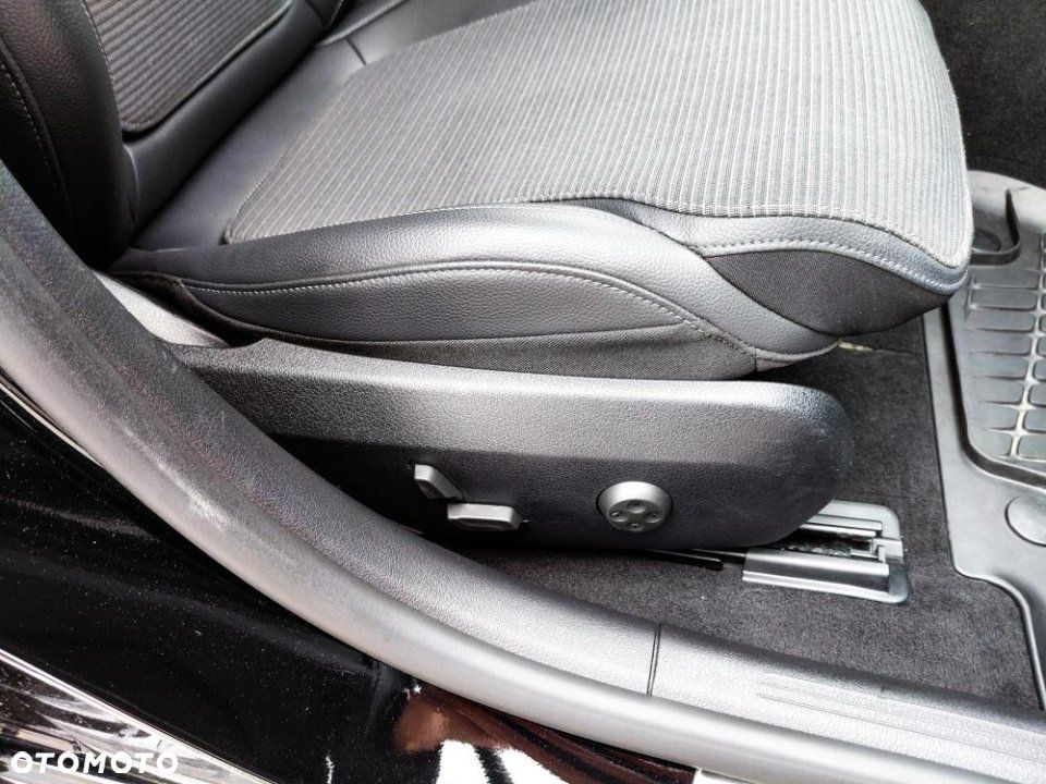 Mercedes-Benz Klasa C - 23