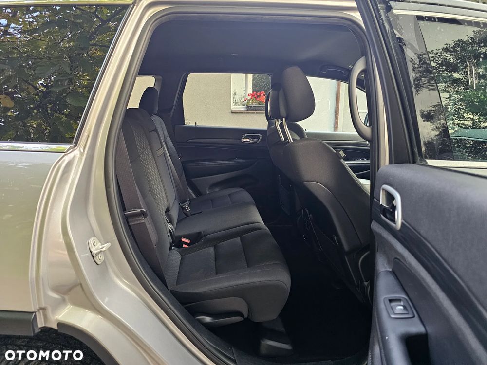 Jeep Grand Cherokee - 15