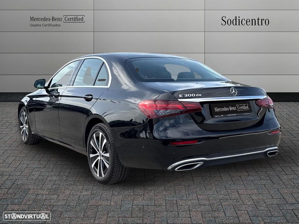 Mercedes-Benz E 300 - 4
