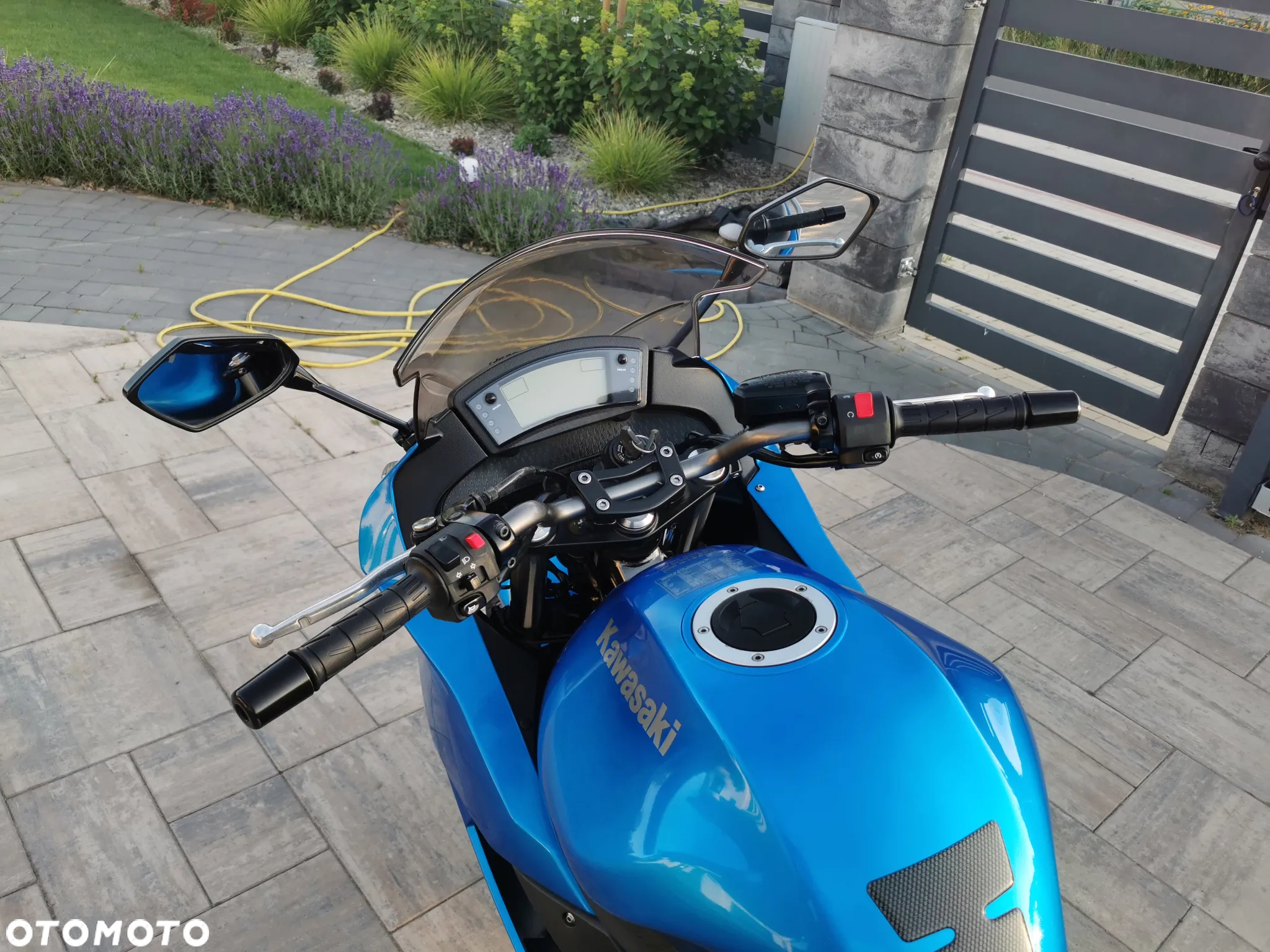 Kawasaki ER - 30
