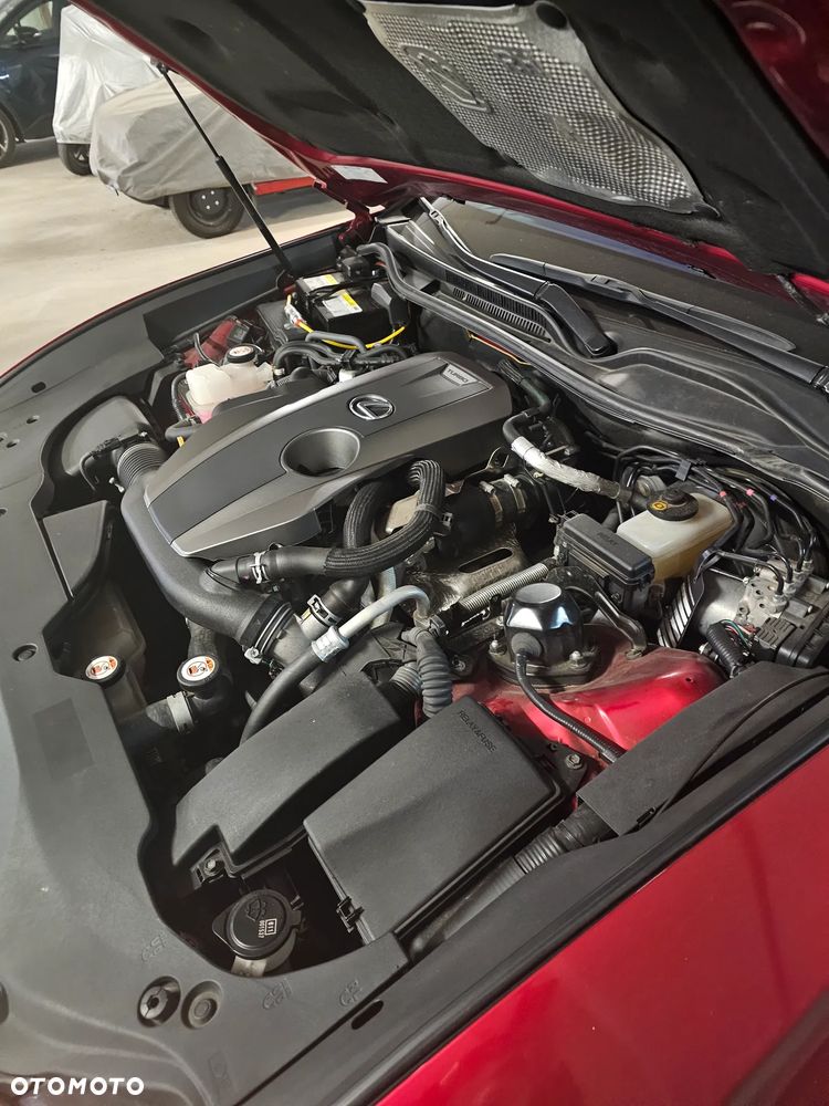 Lexus RC 200t / 300 F Sport - 7