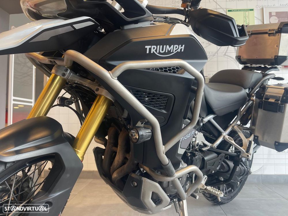 Triumph Tiger 1200 Rally Explorer - 2