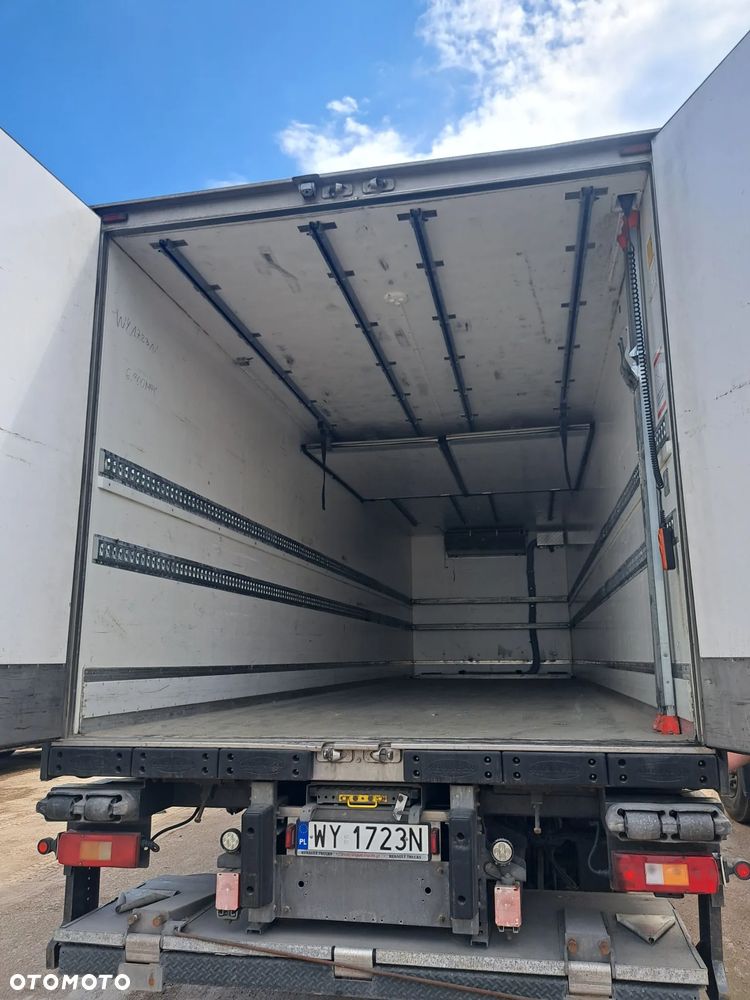 Renault PREMIUM - 9