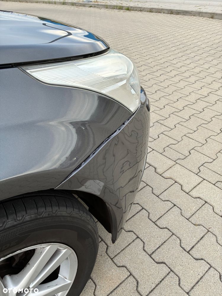 Toyota Avensis 1.8 Sol MS - 11