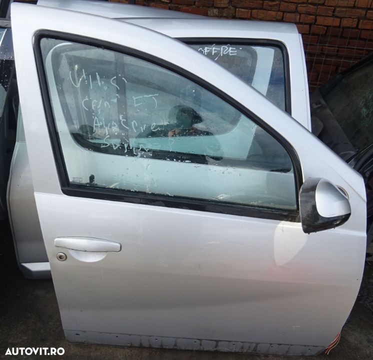 Usa dreapta fata Dacia Sandero din 2010 completa - 1
