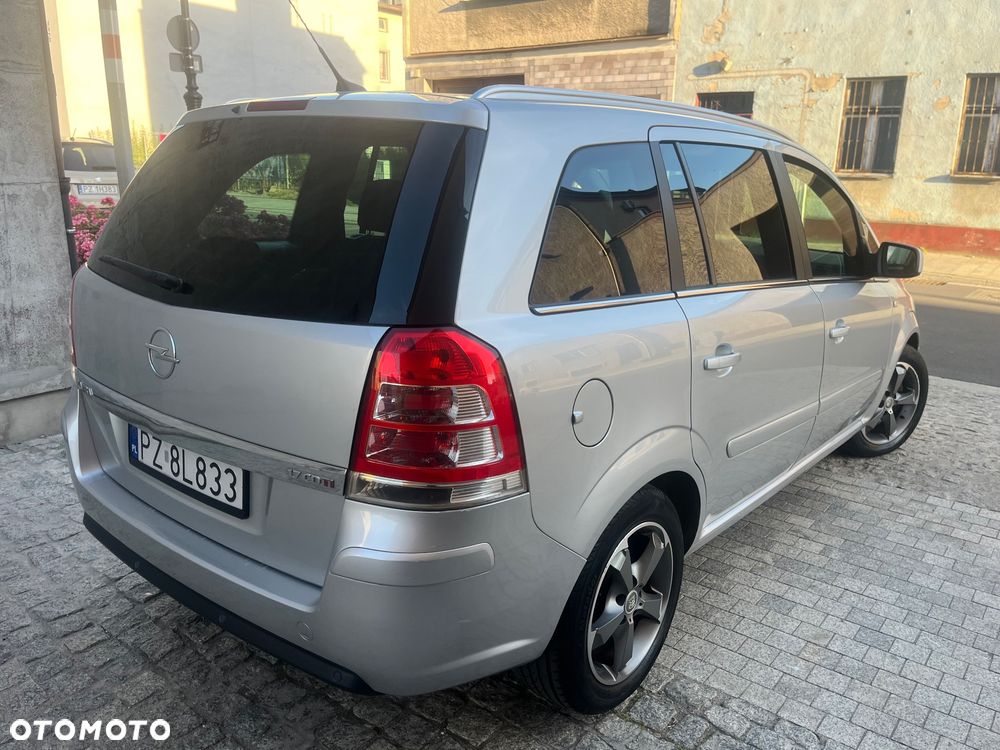 Opel Zafira 1.7 CDTI Cosmo EU5 - 4