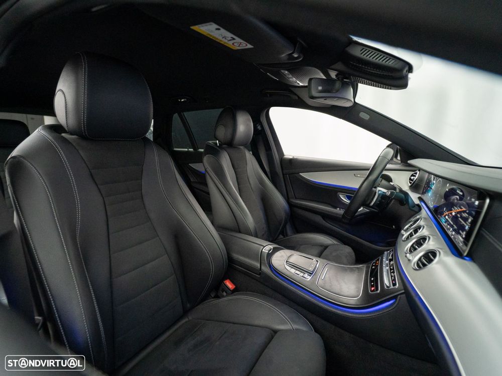 Mercedes-Benz E 300 de AMG Line - 55