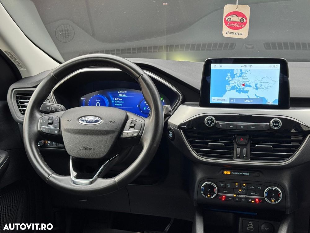 FORD Kuga 2022 — imagine 23