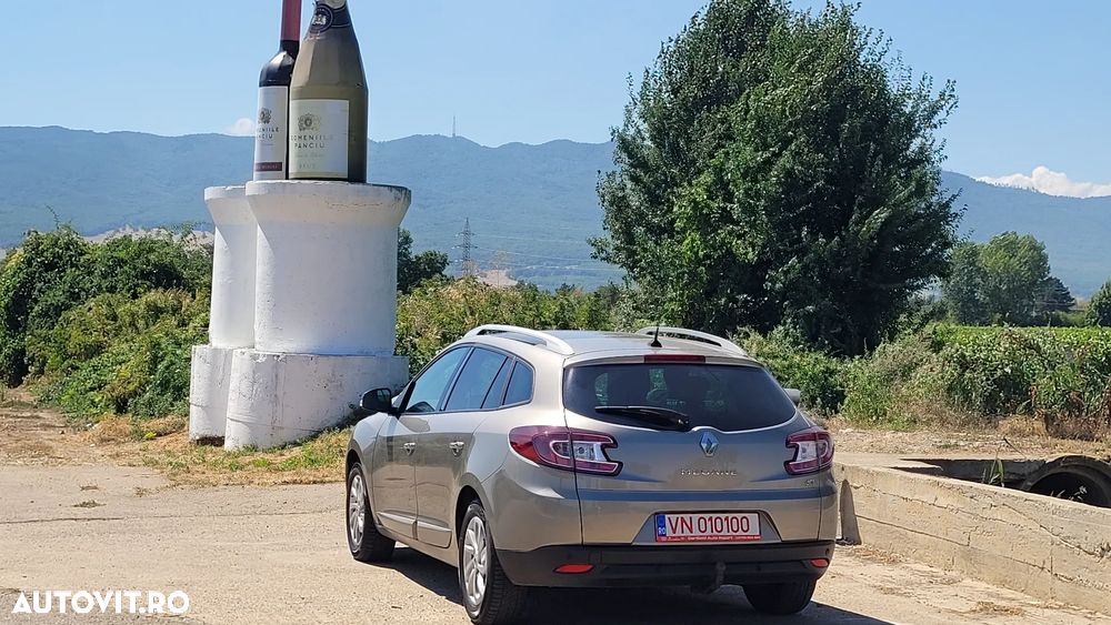 Renault Megane ENERGY dCi 110 Start & Stop Bose Edition - 10