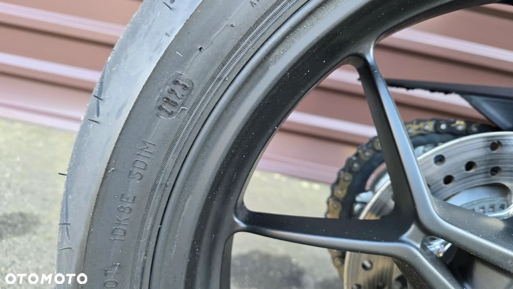 MV AGUSTA Brutale - 16