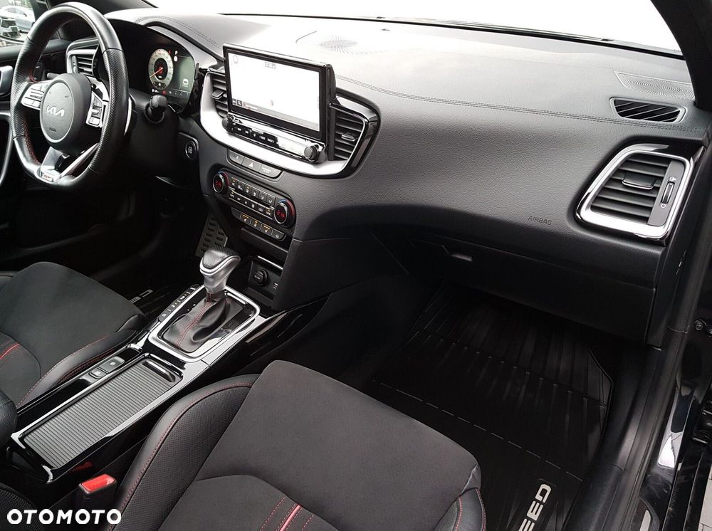 Kia ProCeed 1.6 T-GDI GT DCT - 30