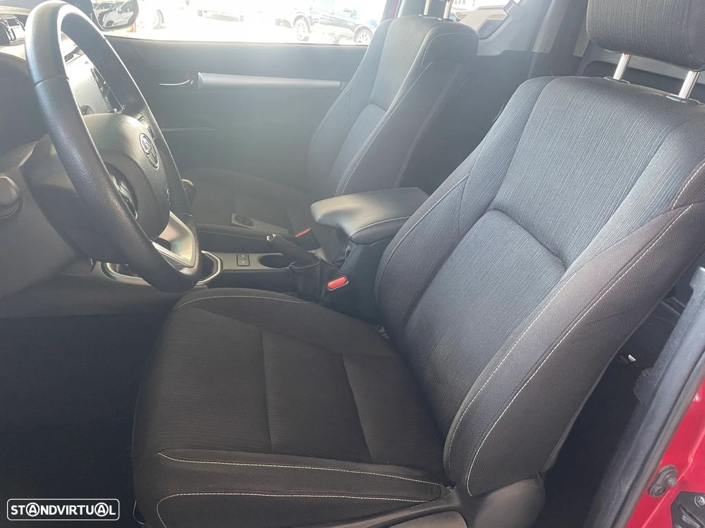 Toyota HILUX 2.4 D-4D TRIAL - 12