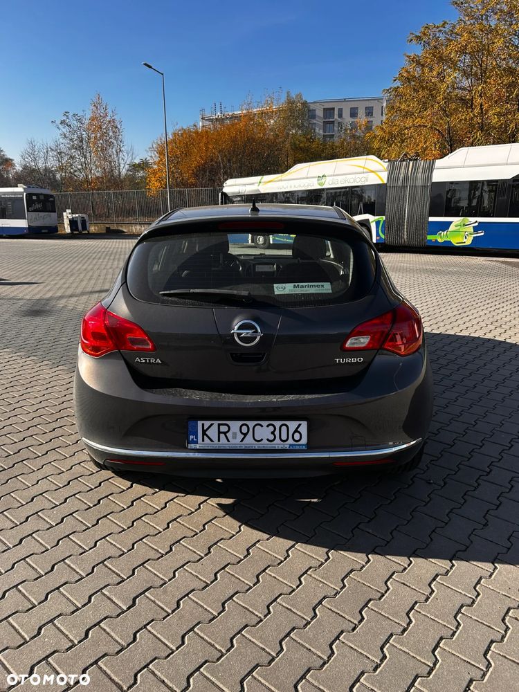 Opel Astra - 2