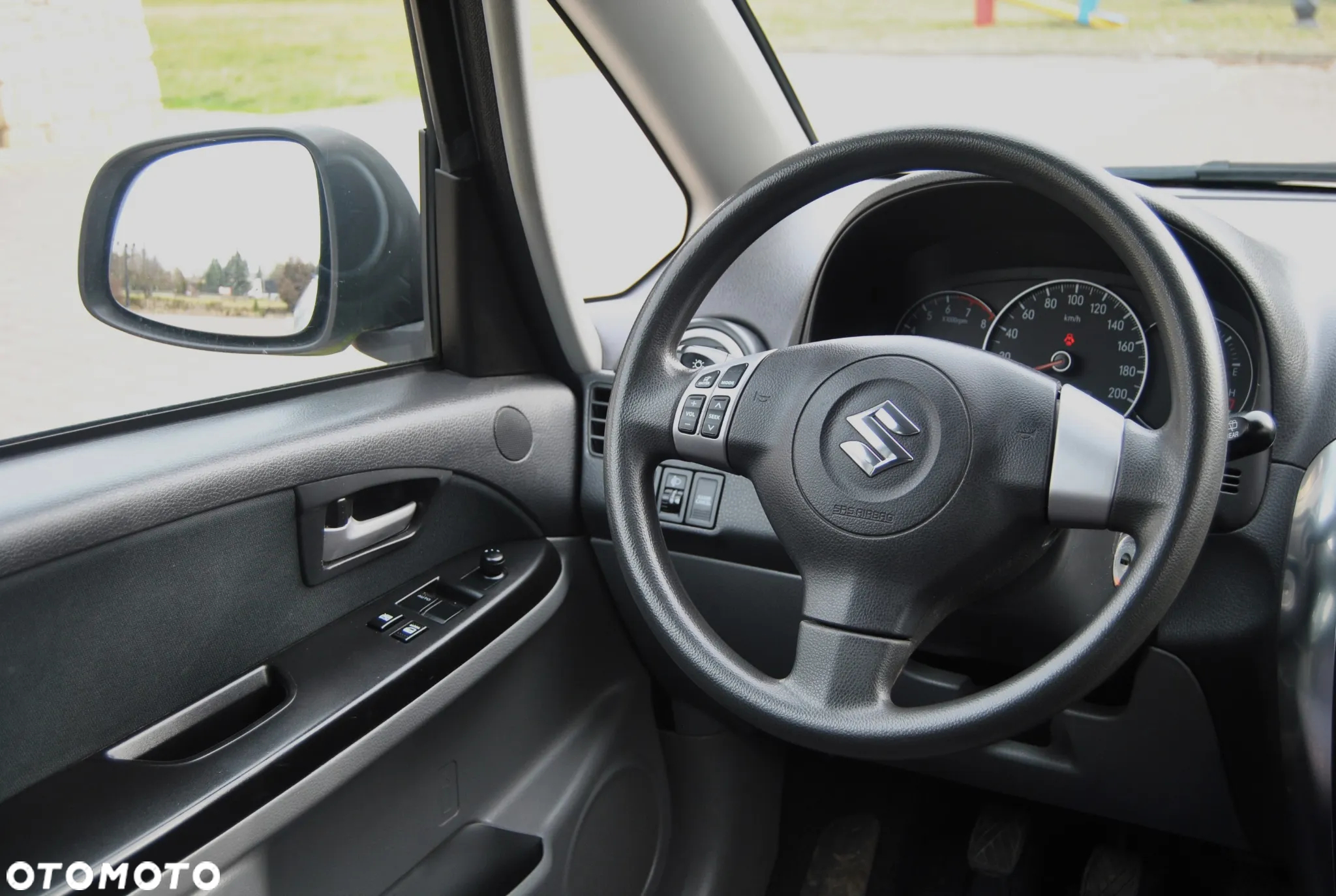 Suzuki SX4 1.6 GLX / Comfort - 10