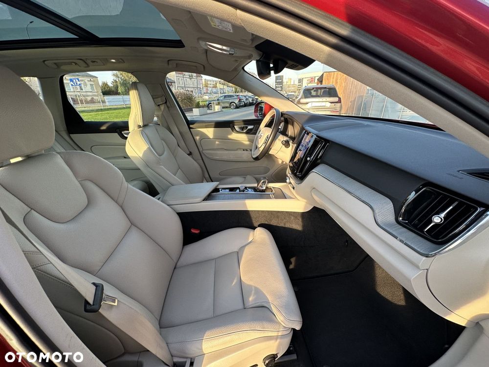 Volvo XC 60 - 32