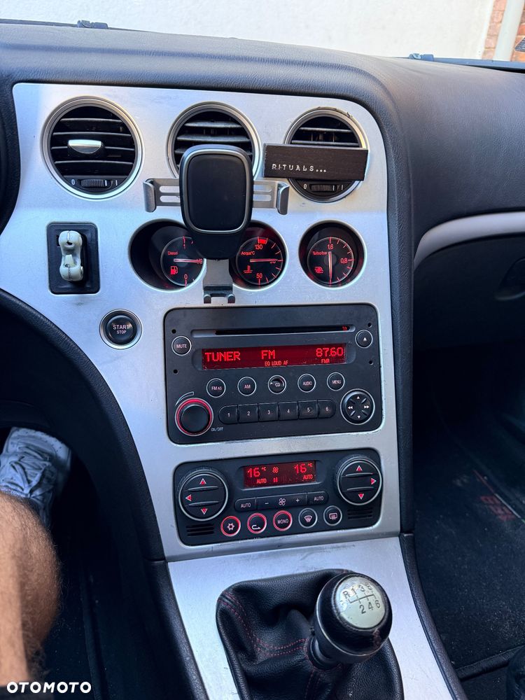 Alfa Romeo 159 1.9 JTDM 8V DPF - 7
