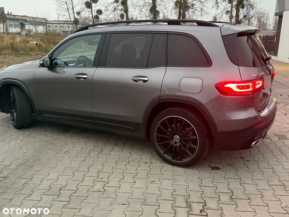 Mercedes-Benz GLB 220 d 4-Matic AMG Line 8G-DCT - 28