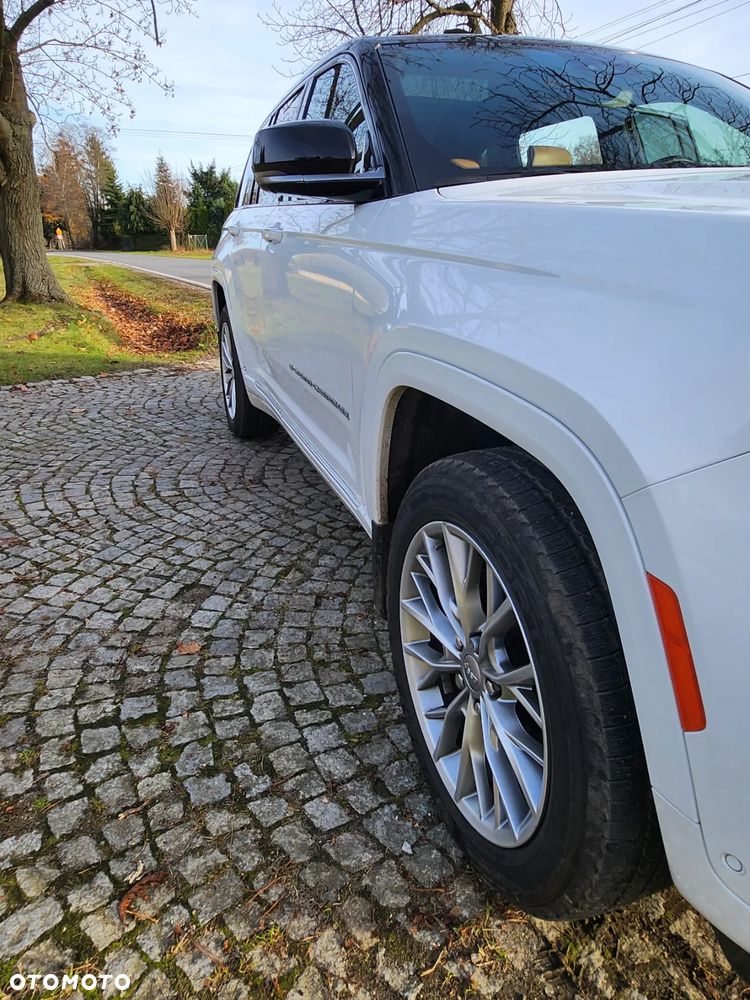 Jeep Grand Cherokee - 18