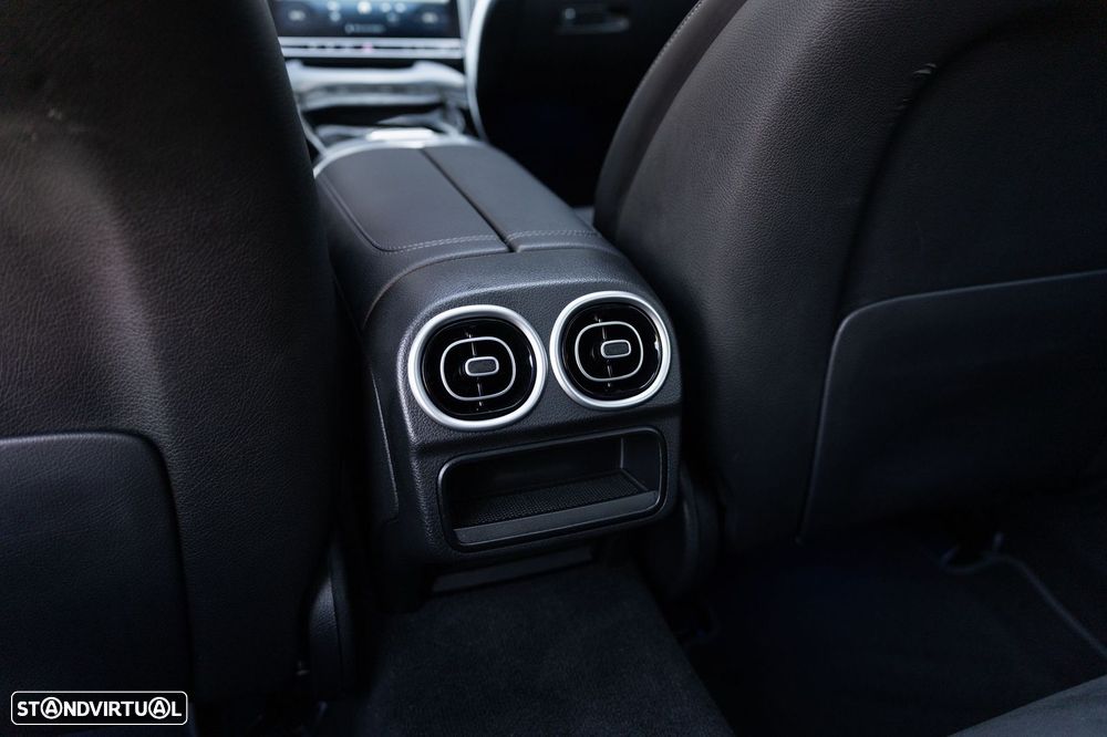 Mercedes-Benz C 300 e AMG Line - 28