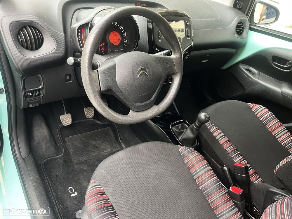 Citroën C1 1.0 VTi Feel S&S - 13