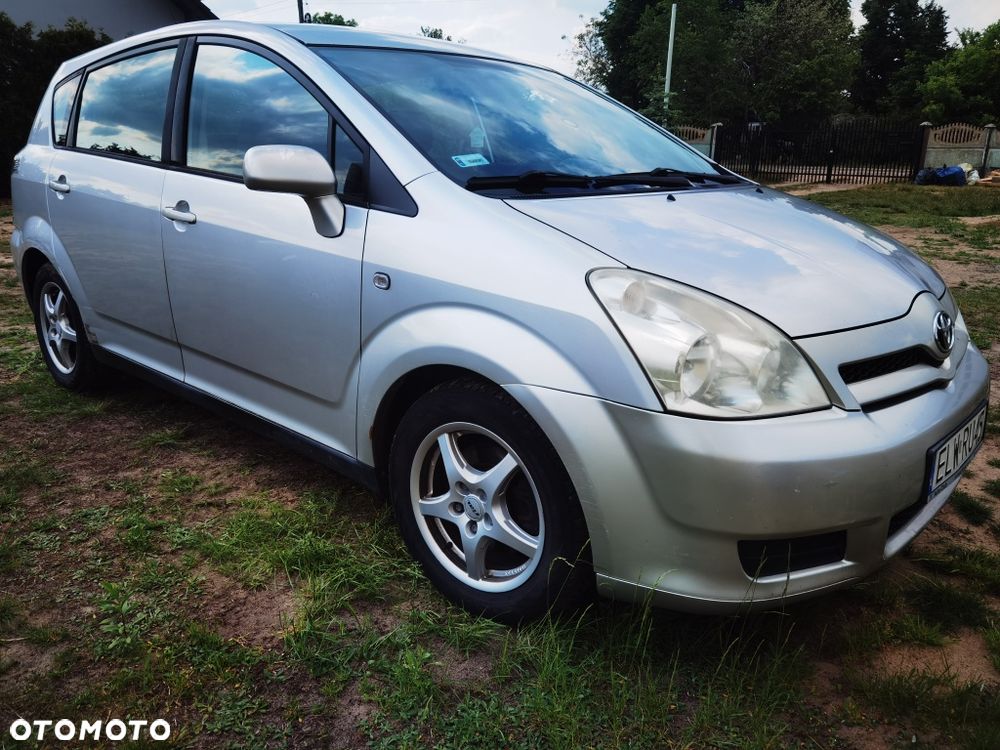 Toyota Corolla Verso - 1