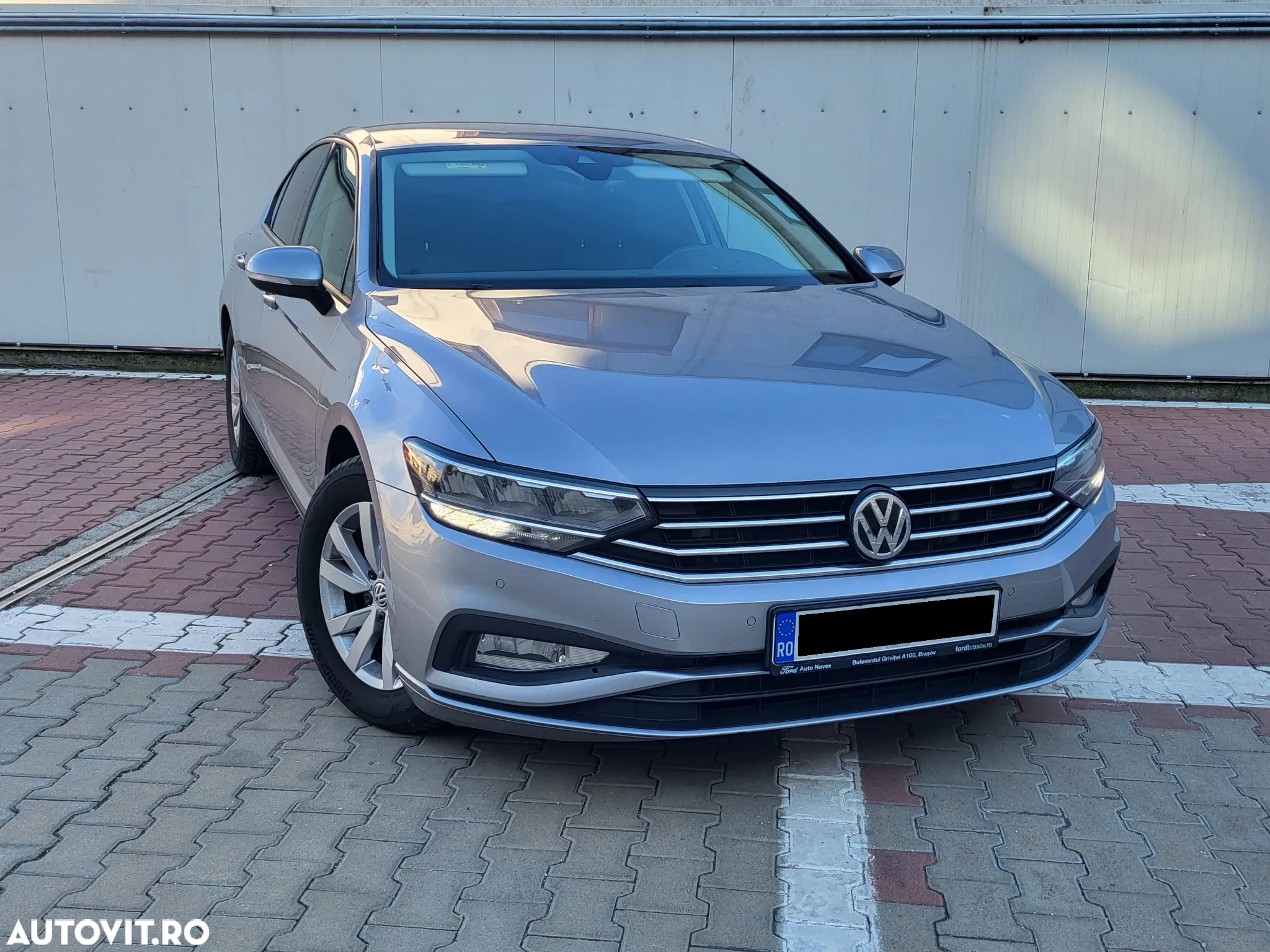 Volkswagen Passat 2.0 TDI Advance - 7