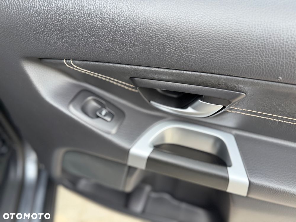 Volvo XC 90 3.2 AWD Summum - 28