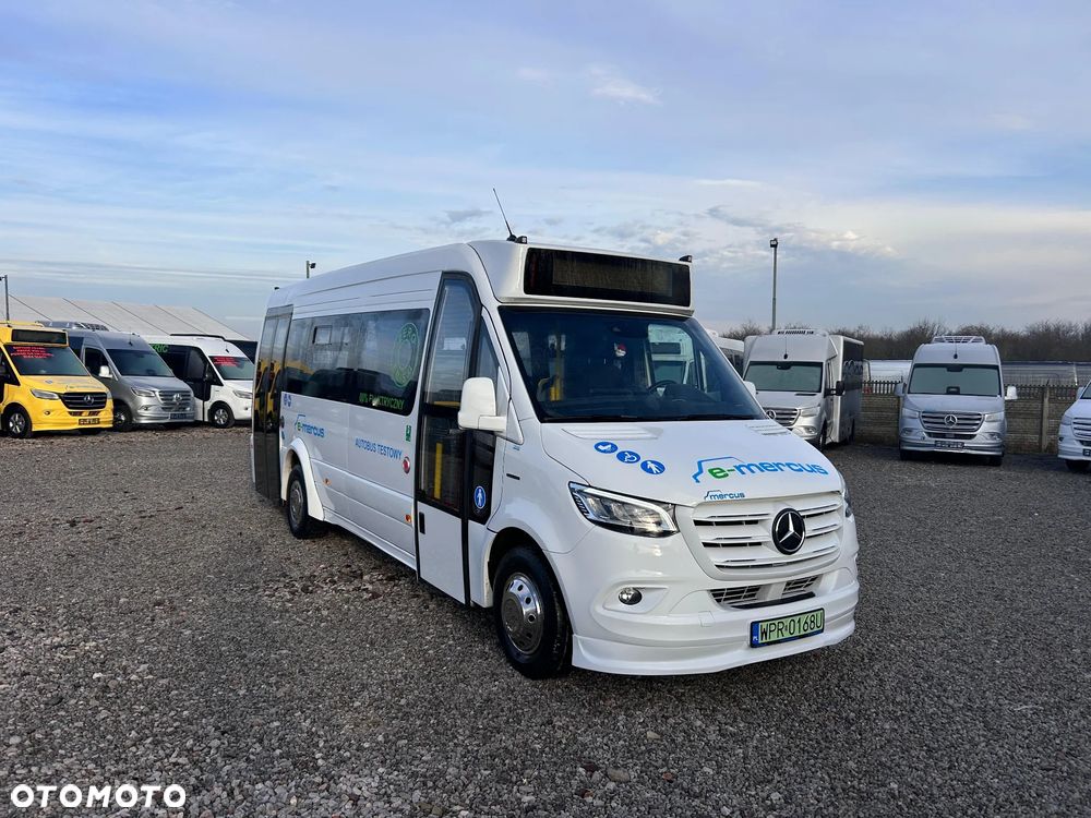 Mercedes-Benz eSprinter CITY - 12