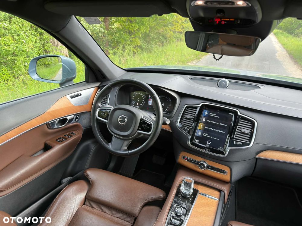 Volvo XC 90 - 30