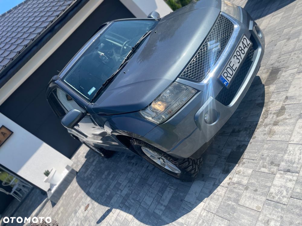 Suzuki Grand Vitara 2.0 Comfort - 1