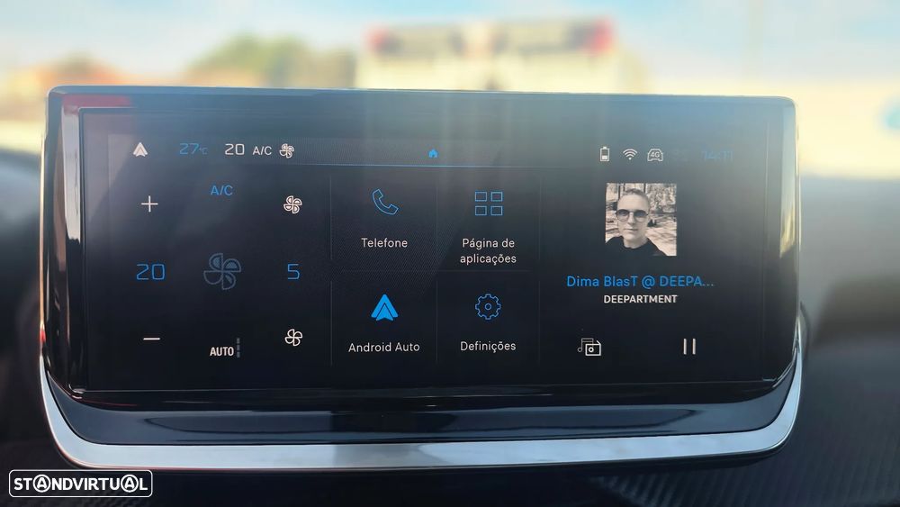 Peugeot 2008 Hybrid 145 e-DSC Allure - 44