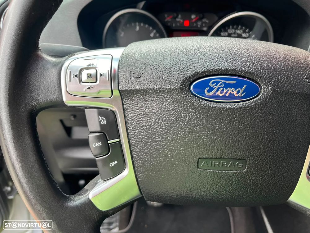 Ford S-Max 1.8 TDCi Titanium 7L - 19