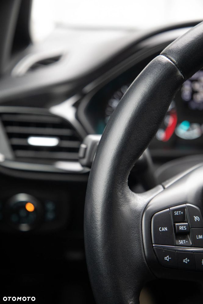 Ford Fiesta 1.0 EcoBoost S&S COOL&CONNECT - 35