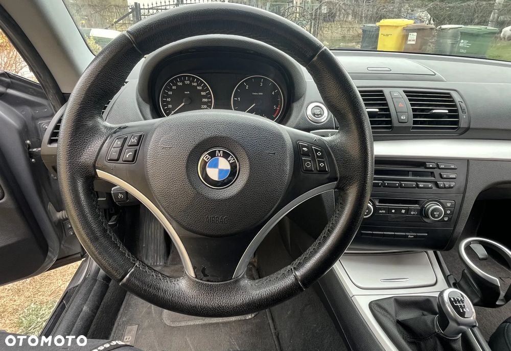 BMW Seria 1 - 16