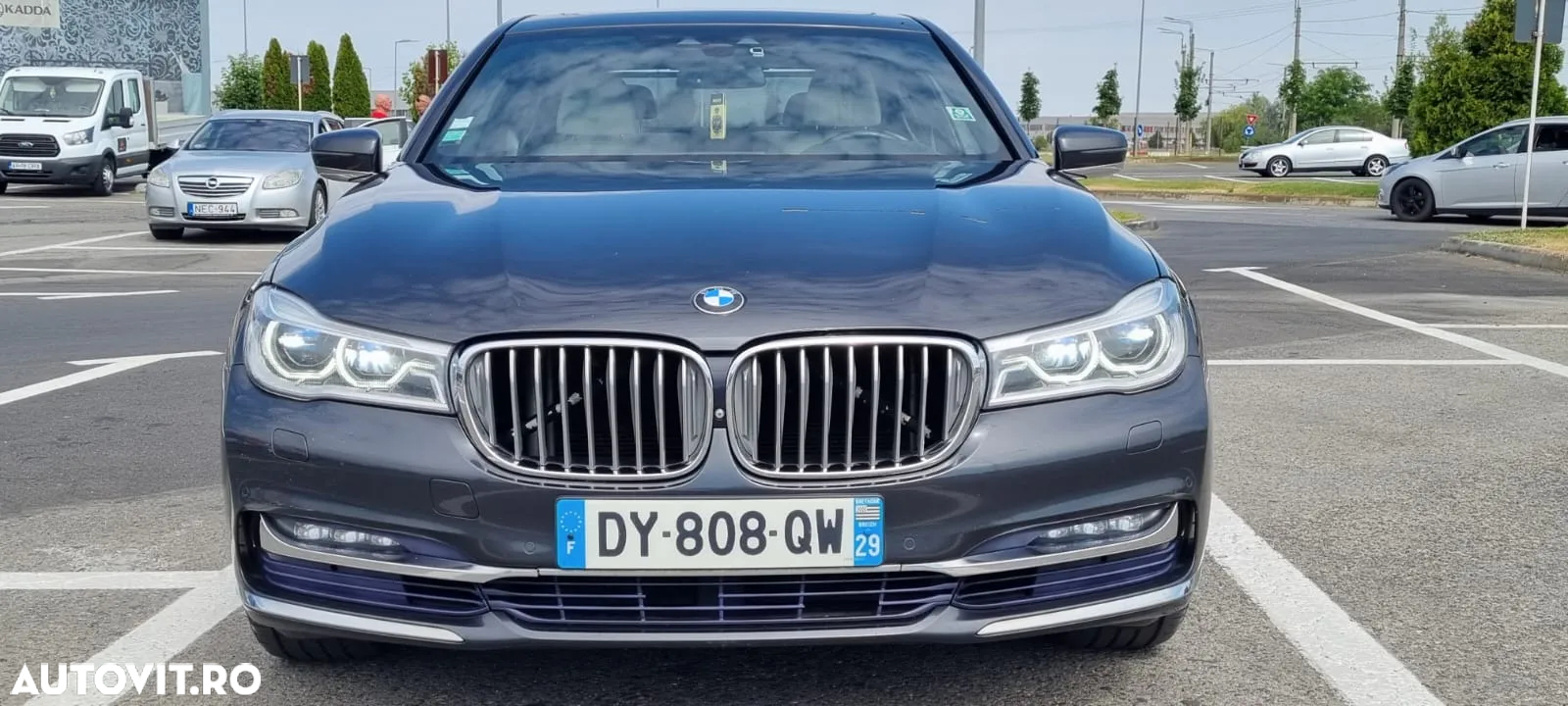 BMW Seria 7 - 33