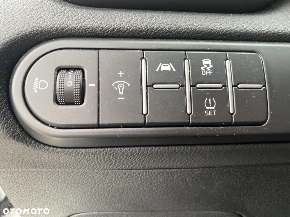 Kia Ceed 1.5 T-GDI M - 20