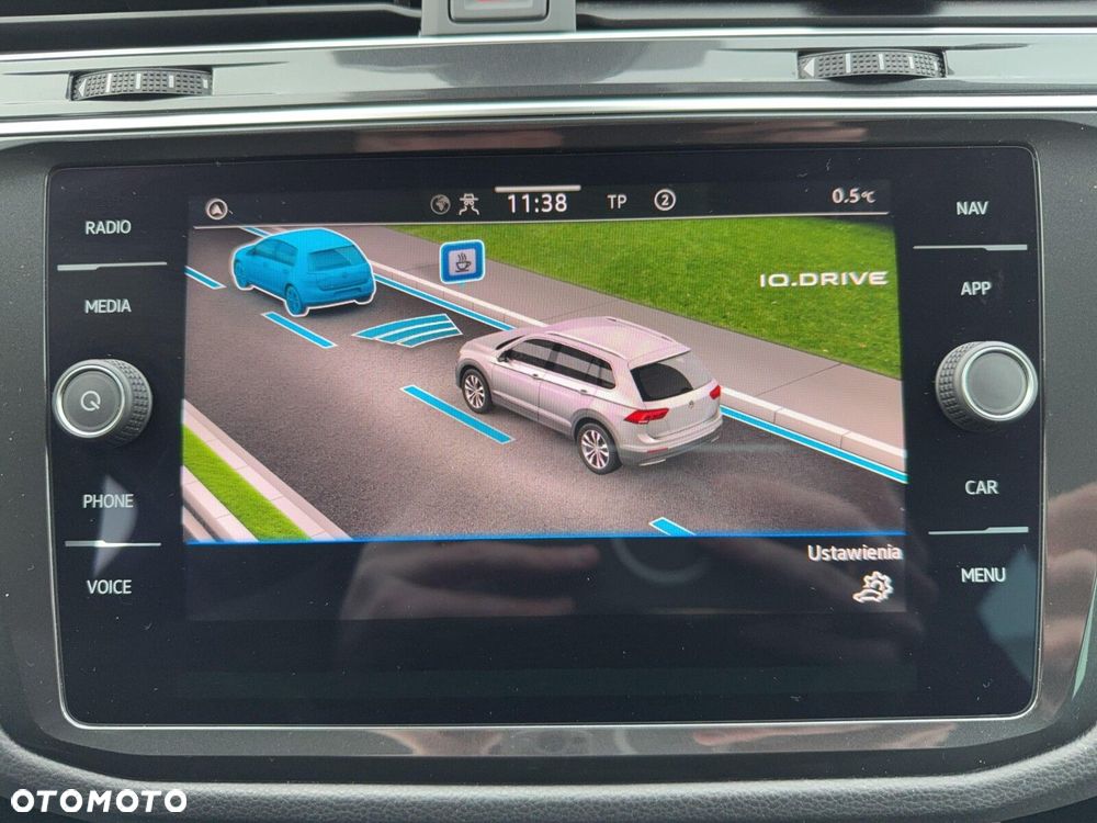 Volkswagen Tiguan - 22