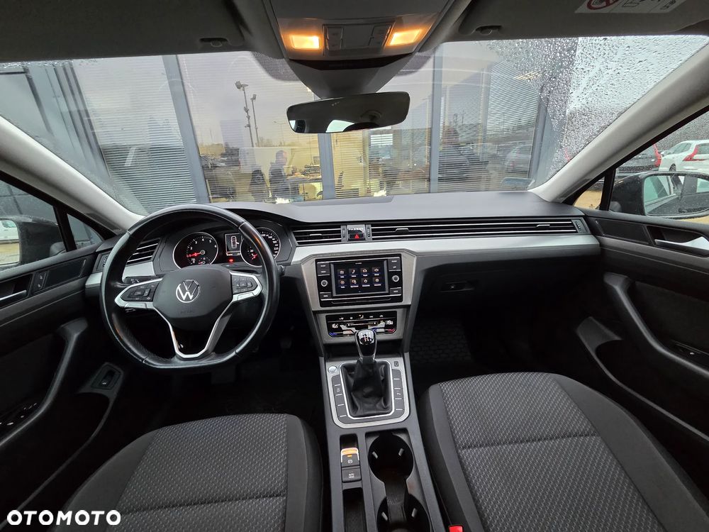 Volkswagen Passat 1.5 TSI EVO Business - 31