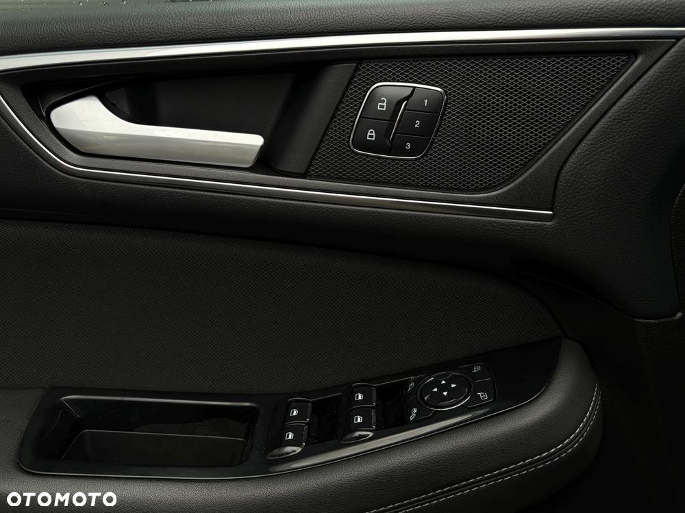 Ford S-Max - 31
