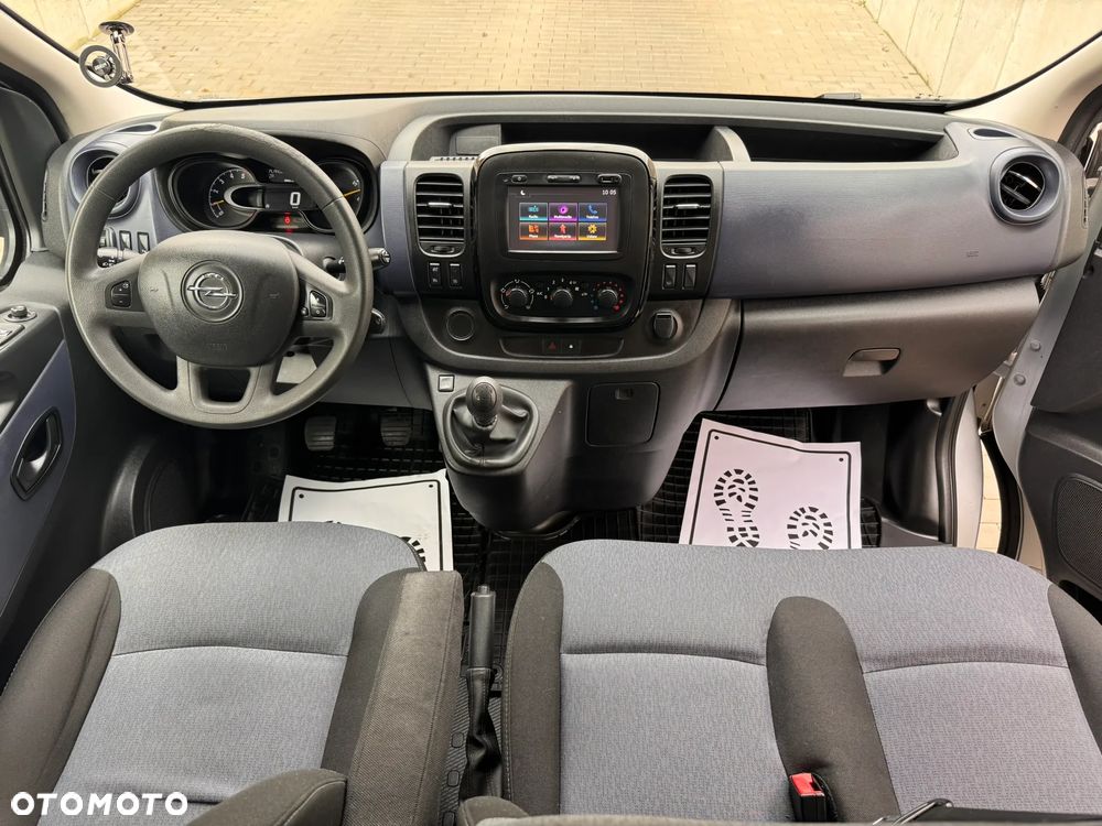 Opel Vivaro - 13
