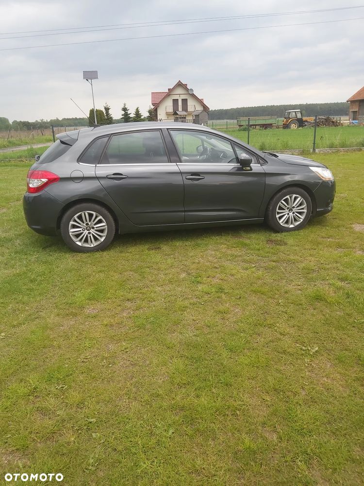 Citroën C4 e-HDi 115 ETG6 Exclusive - 9