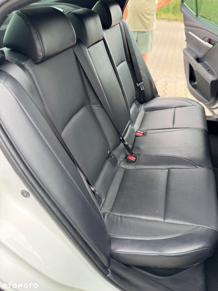 Toyota Camry 2.5 Hybrid Dynamic Force Comfort e-CVT - 21