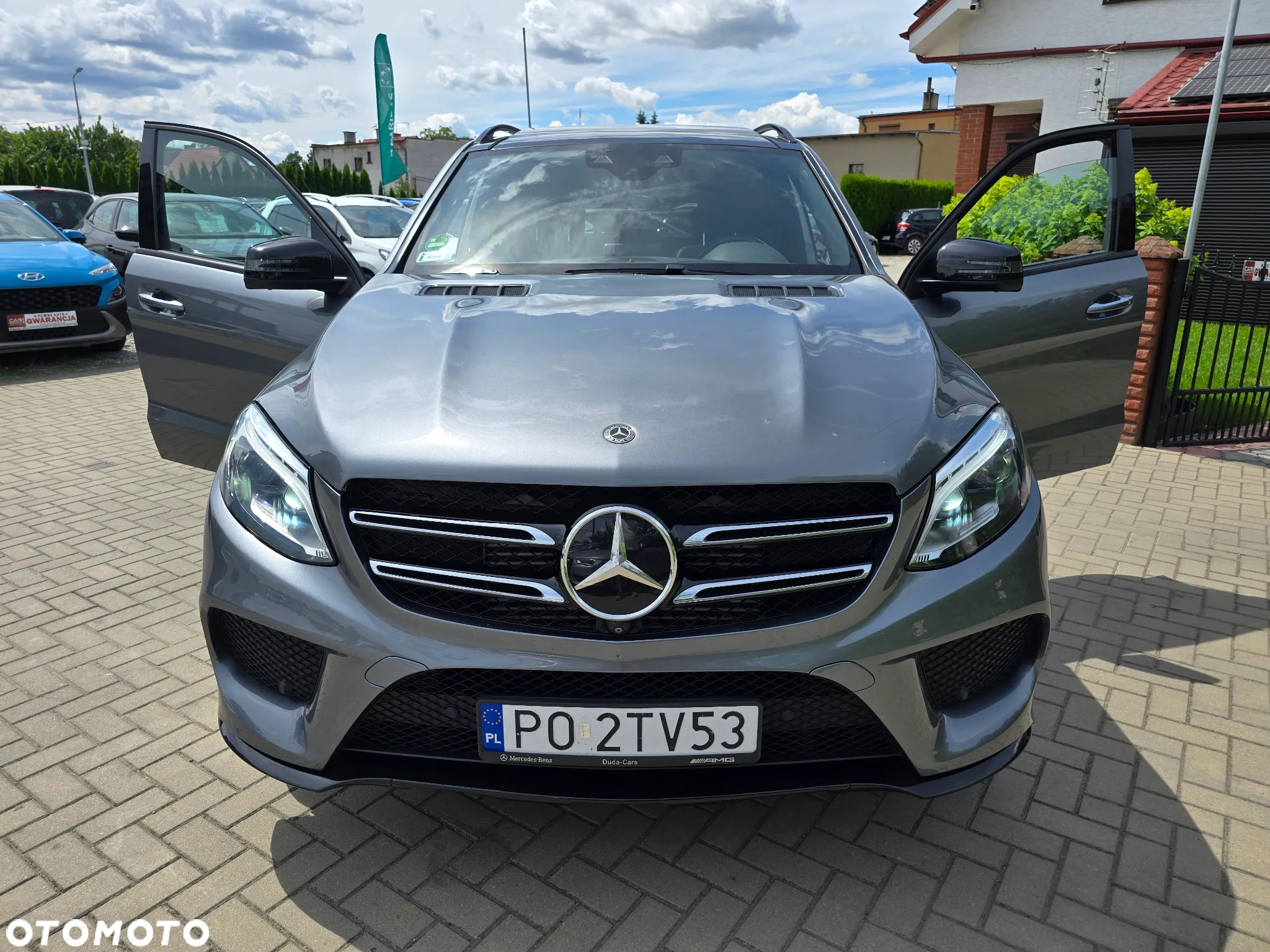 Mercedes-Benz GLE - 26