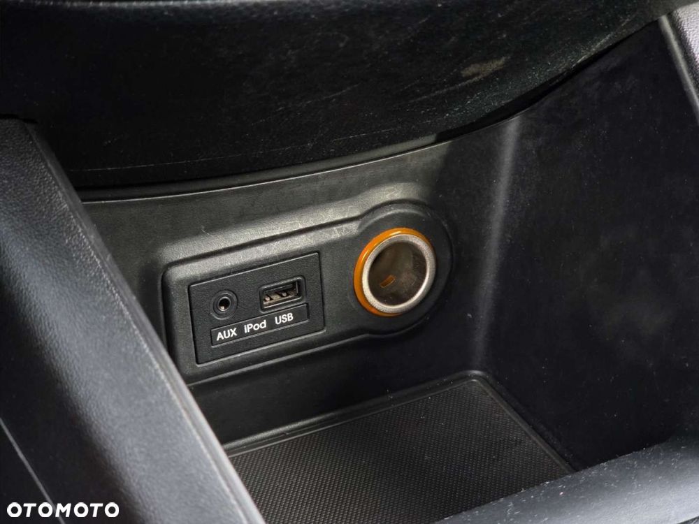 Kia Venga - 28